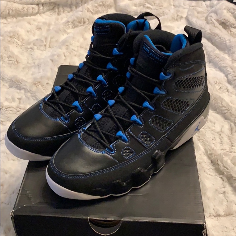 Jordan 9 Retro